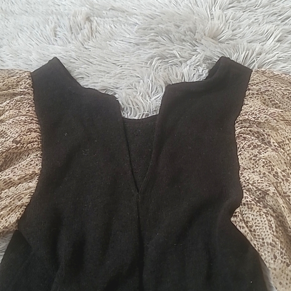 Shirt with sheer snake-print balloon sleeves - Picture 2 of 2